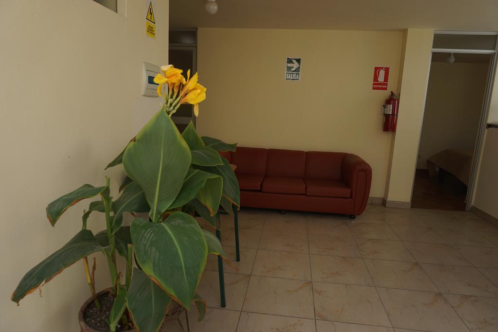 Residencial Mamamia Hotell Tacna Exteriör bild