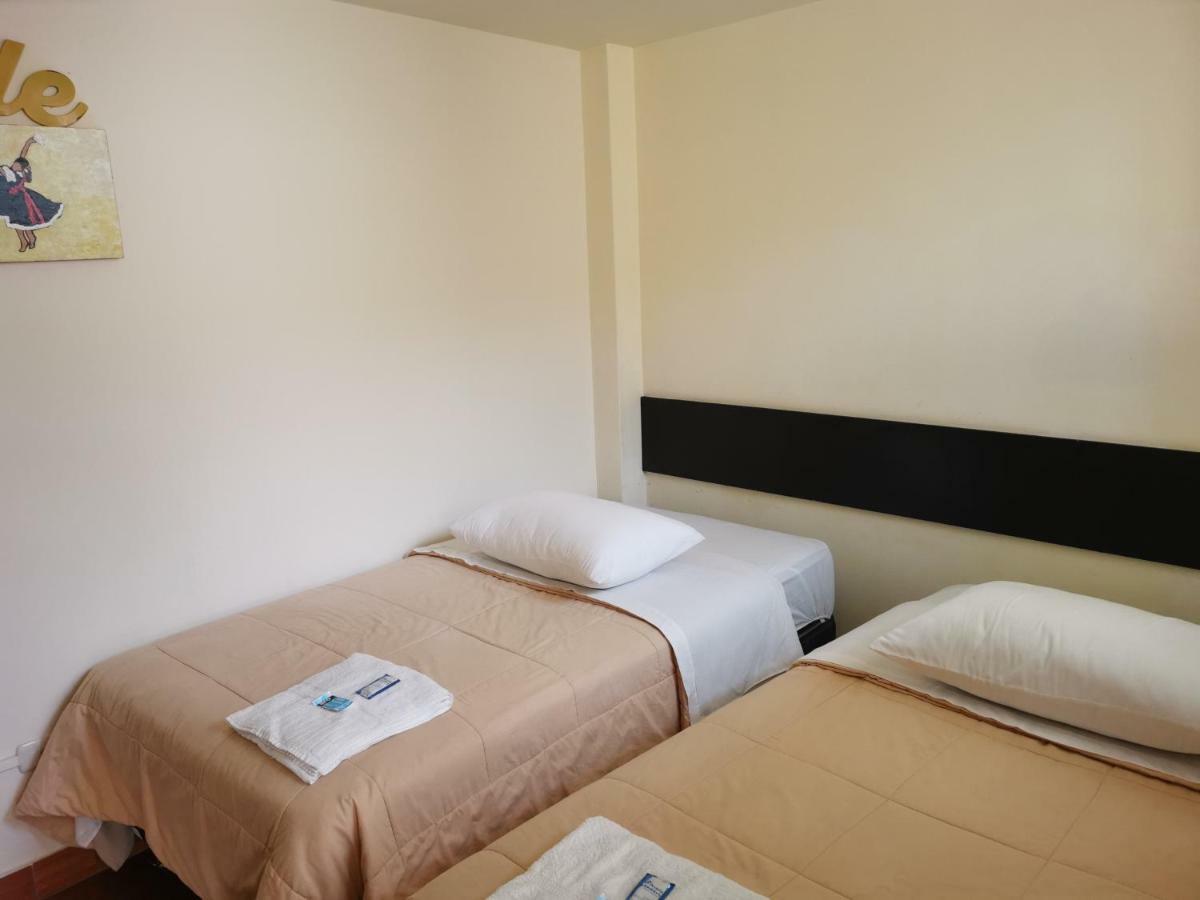 Residencial Mamamia Hotell Tacna Exteriör bild